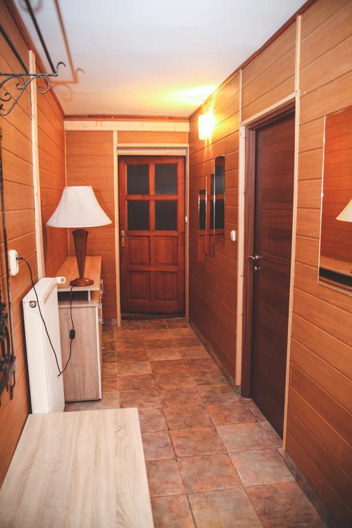 Borostyankert Etterem & Vendeghaz Hotell Sitke Exteriör bild