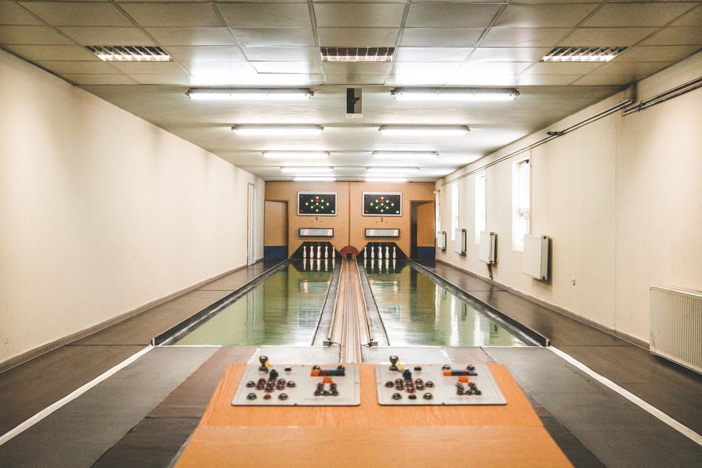 Borostyankert Etterem & Vendeghaz Hotell Sitke Exteriör bild